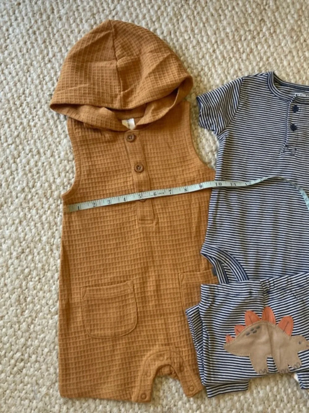 NWT 12M Cotton Dino & Stripe Bodysuit Set with Waffle Hooded Romper